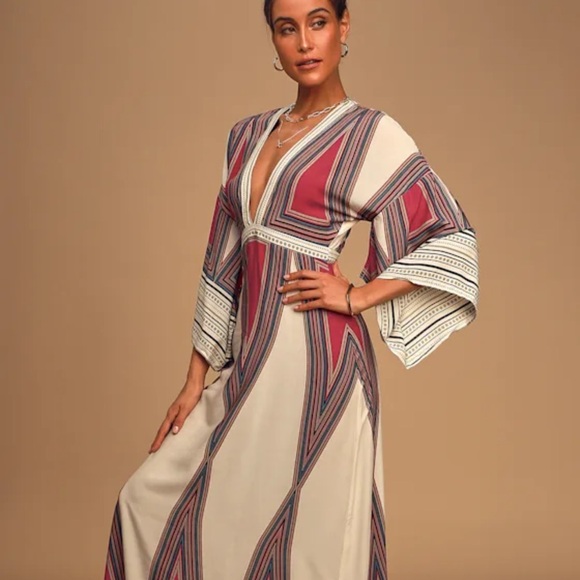 Lulu's Maxi Dress - Picture 5 of 12